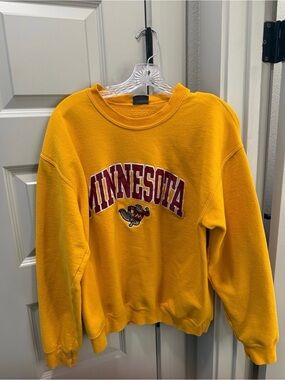 Vintage Minnesota Golden Gophers Men’s Crewneck Sweatshirt